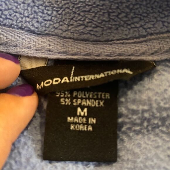 Moda International, light blue half zip sw… - Picture 9 of 9